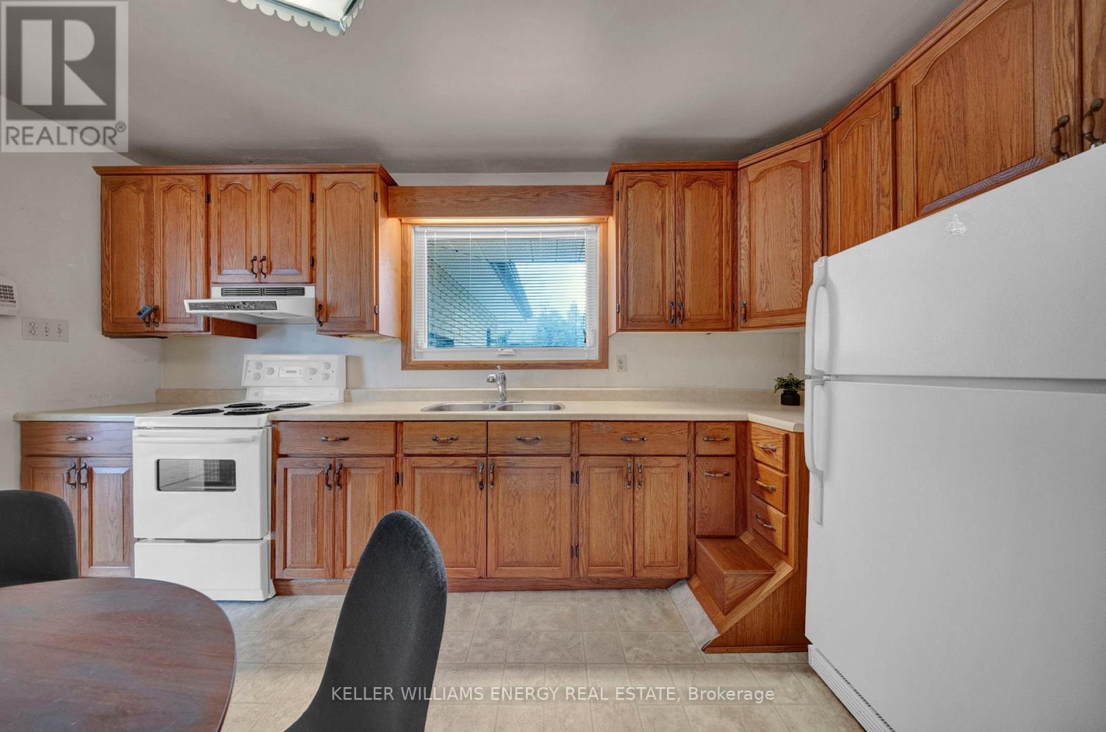 855 Timothy Street, Peterborough, Ontario  K9H 6H5 - Photo 10 - X12919050