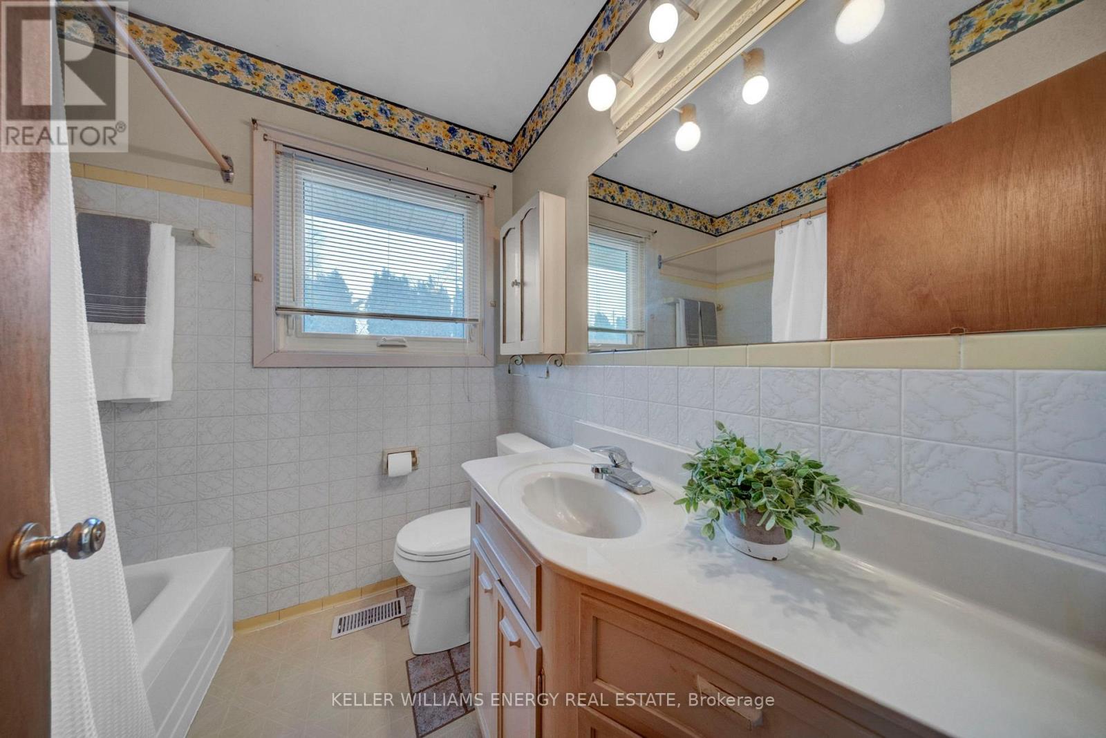 855 Timothy Street, Peterborough, Ontario  K9H 6H5 - Photo 14 - X12919050