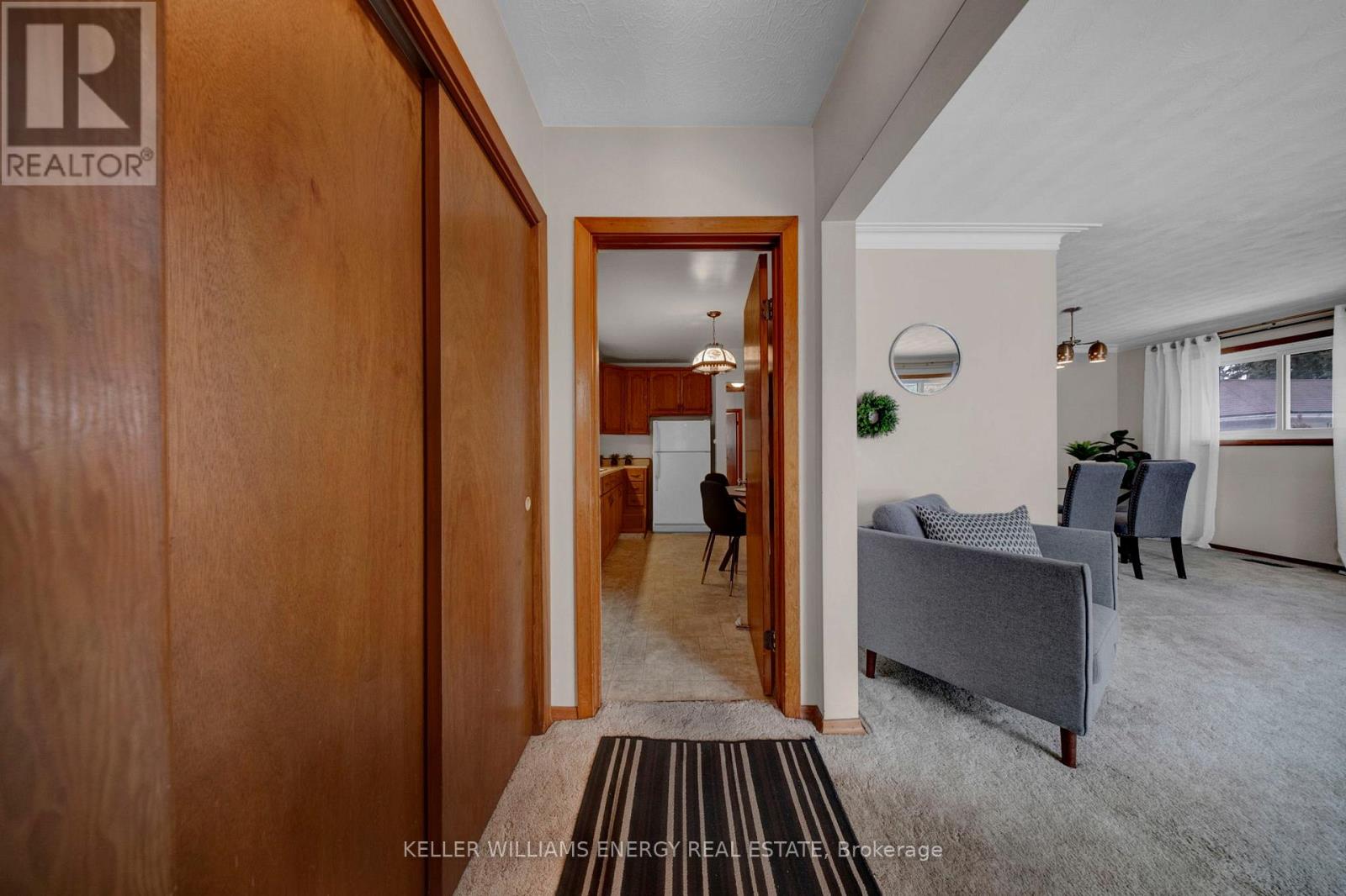 855 Timothy Street, Peterborough, Ontario  K9H 6H5 - Photo 8 - X12919050