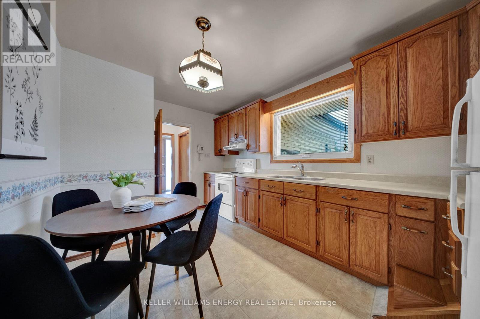 855 Timothy Street, Peterborough, Ontario  K9H 6H5 - Photo 9 - X12919050