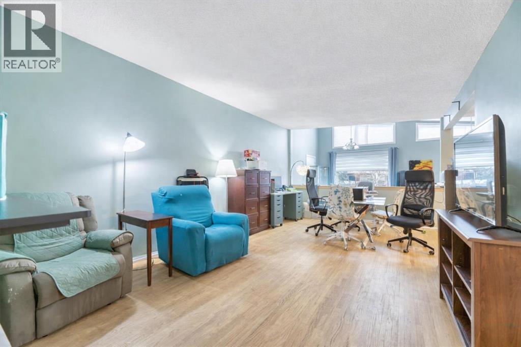 712 Kingsmere Crescent Sw, Calgary, Alberta  T2V 2H7 - Photo 3 - A2291999