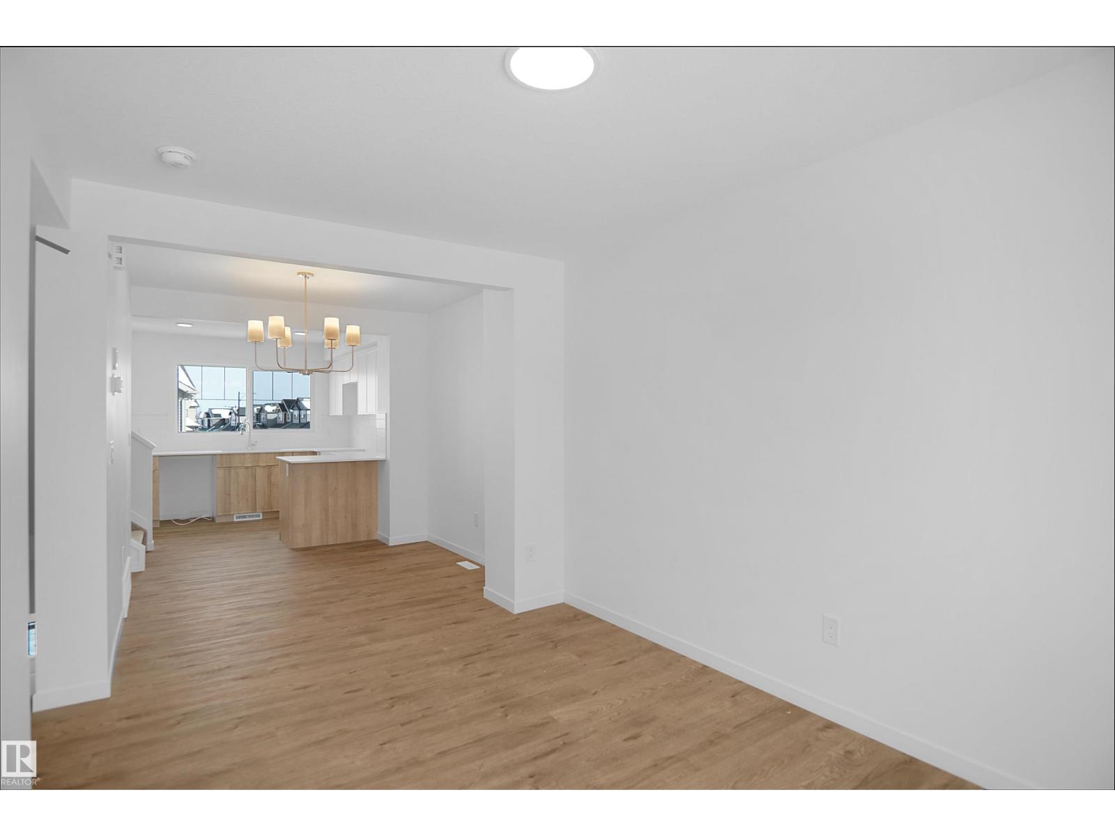 #27 531 Merlin Ld Nw, Edmonton, Alberta  T5S 0L9 - Photo 5 - E4472134