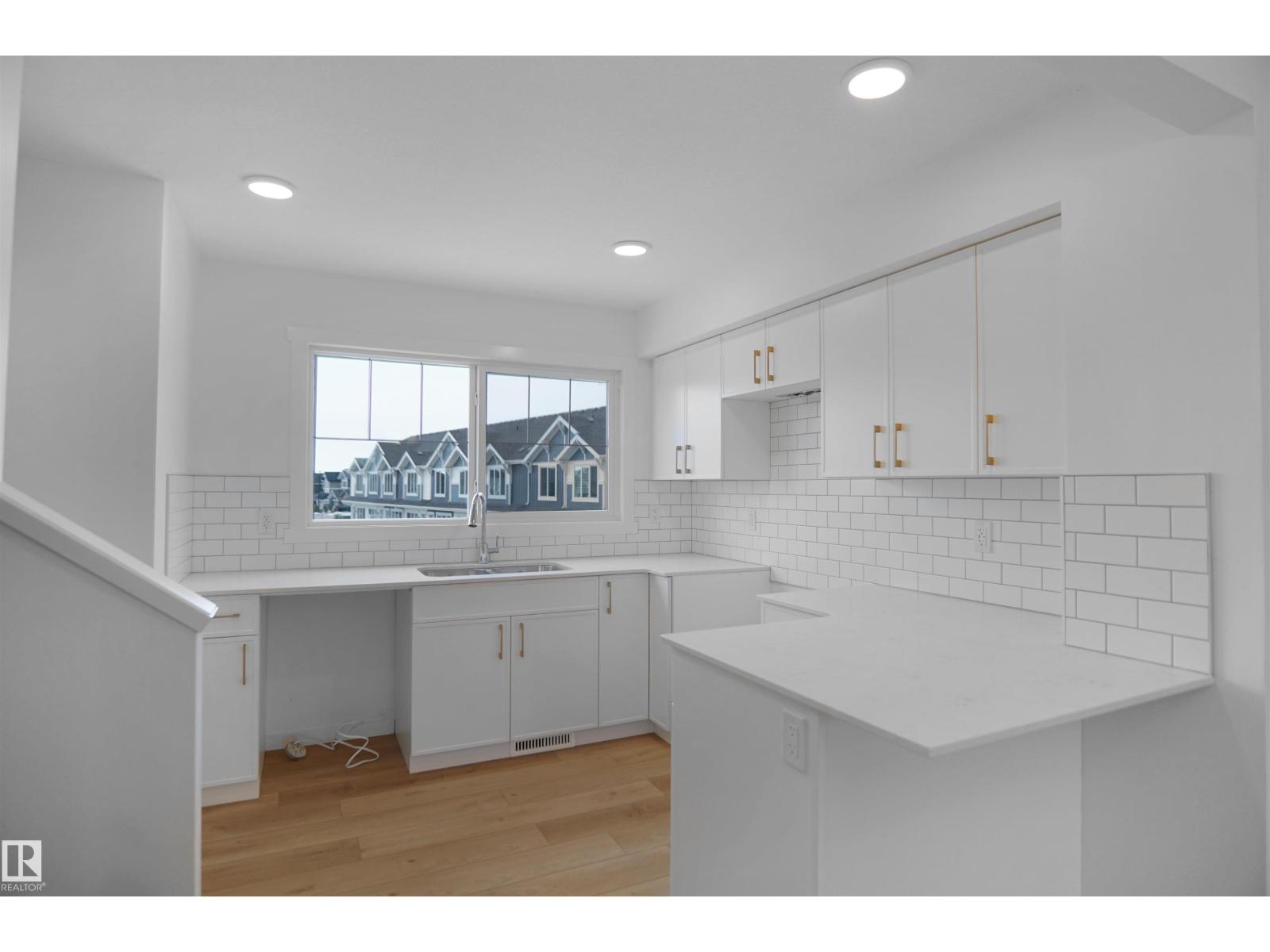 #25 531 Merlin Landing Ld Nw, Edmonton, Alberta  T5S 0L9 - Photo 4 - E4474775