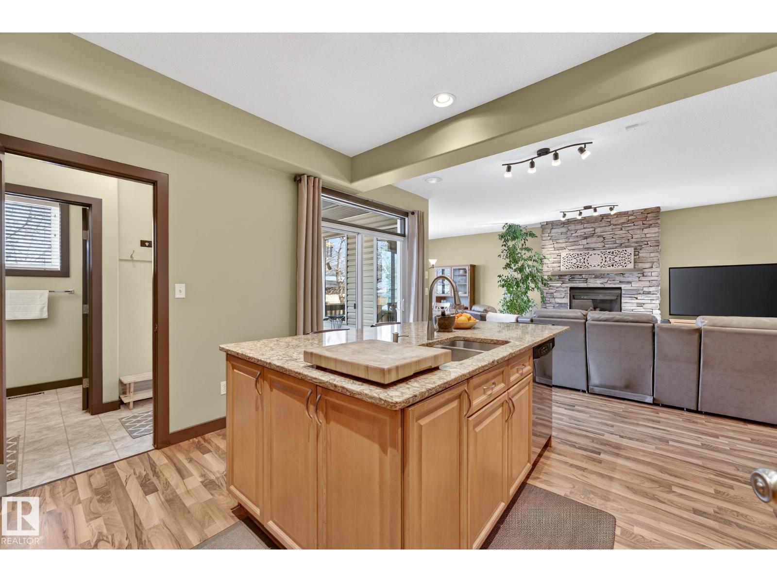 8916 79 Av Nw, Edmonton, Alberta  T6C 0R8 - Photo 13 - E4478937