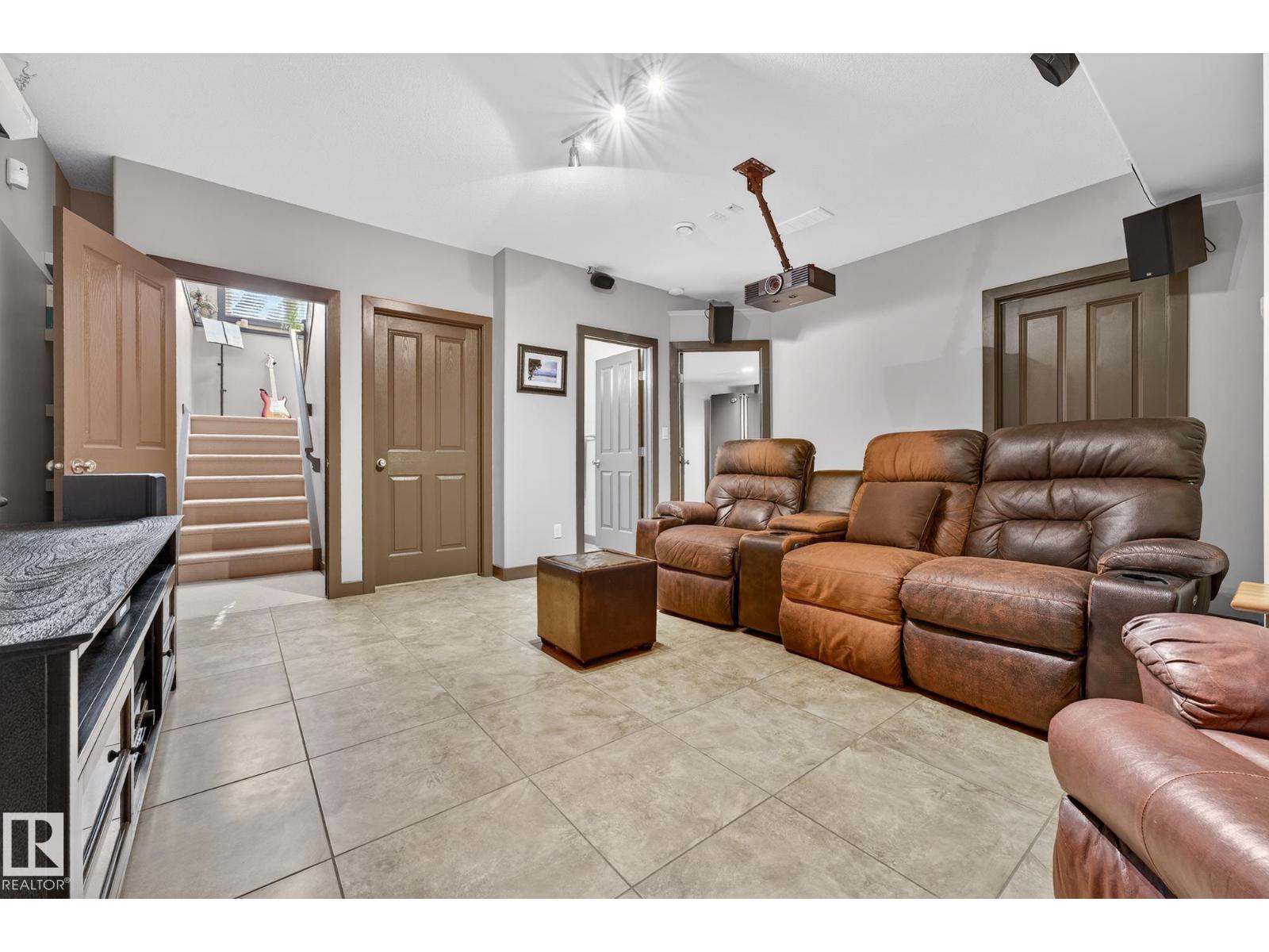 8916 79 Av Nw, Edmonton, Alberta  T6C 0R8 - Photo 32 - E4478937