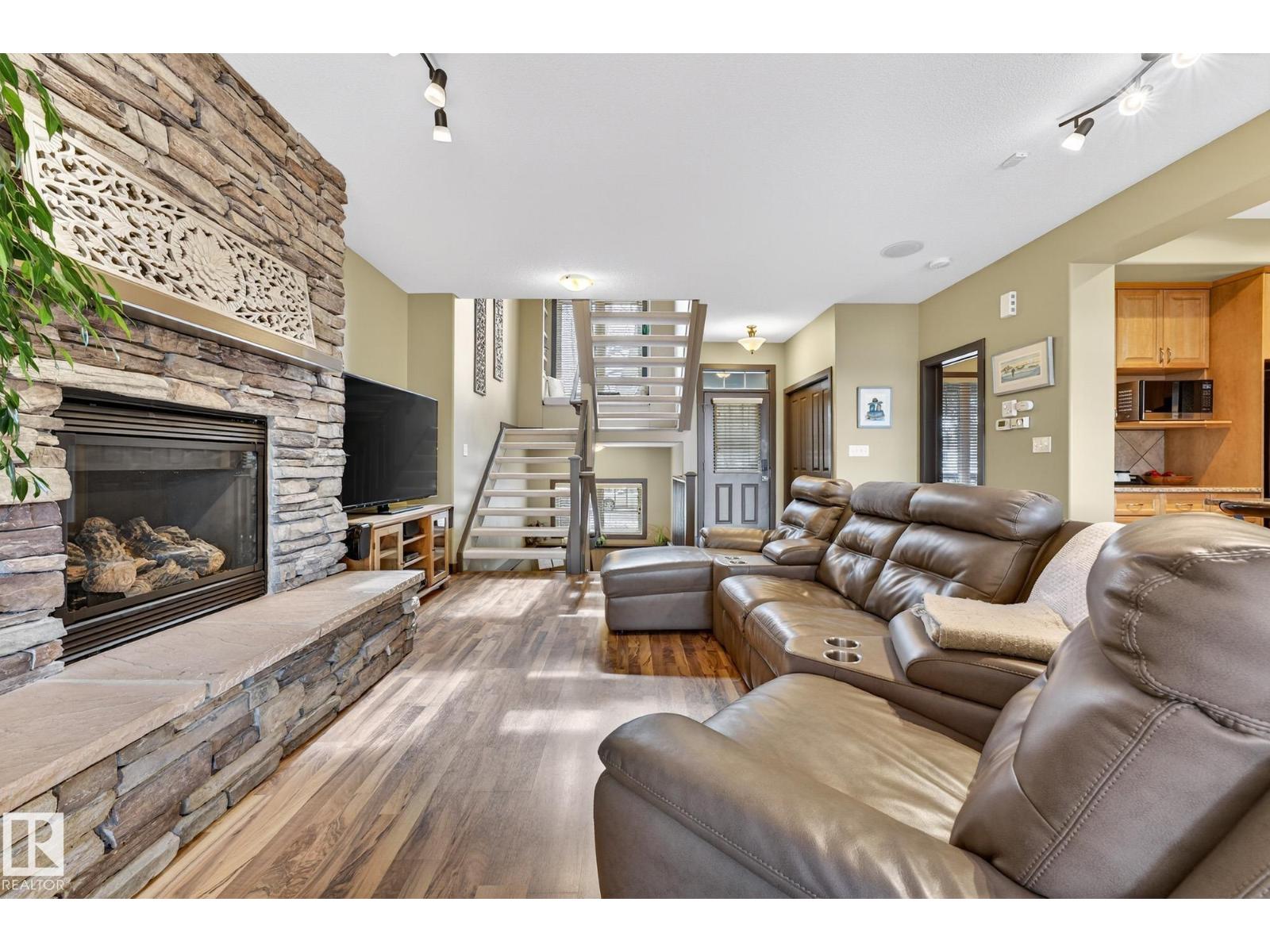 8916 79 Av Nw, Edmonton, Alberta  T6C 0R8 - Photo 7 - E4478937