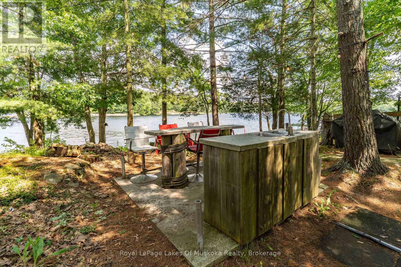 1 Island 2sl Island, Gravenhurst, Ontario P1P 1R1 - Photo 13 - X12918850