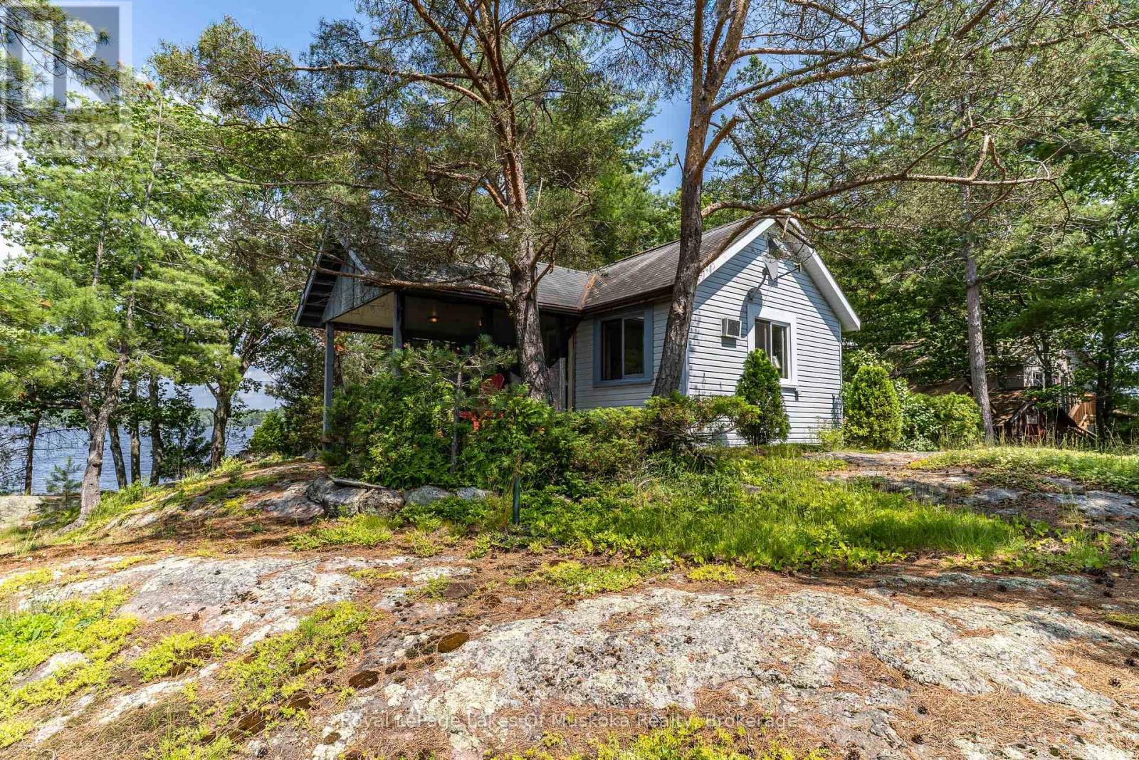 1 Island 2sl Island, Gravenhurst, Ontario P1P 1R1 - Photo 17 - X12918850