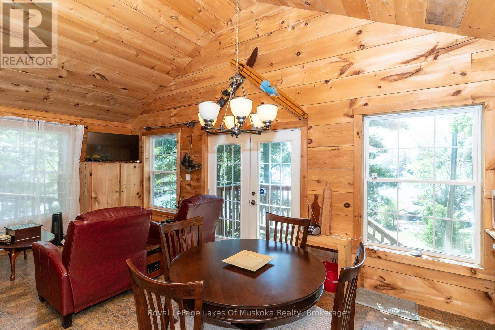 1 Island 2sl Island, Gravenhurst, Ontario P1P 1R1 - Photo 24 - X12918850