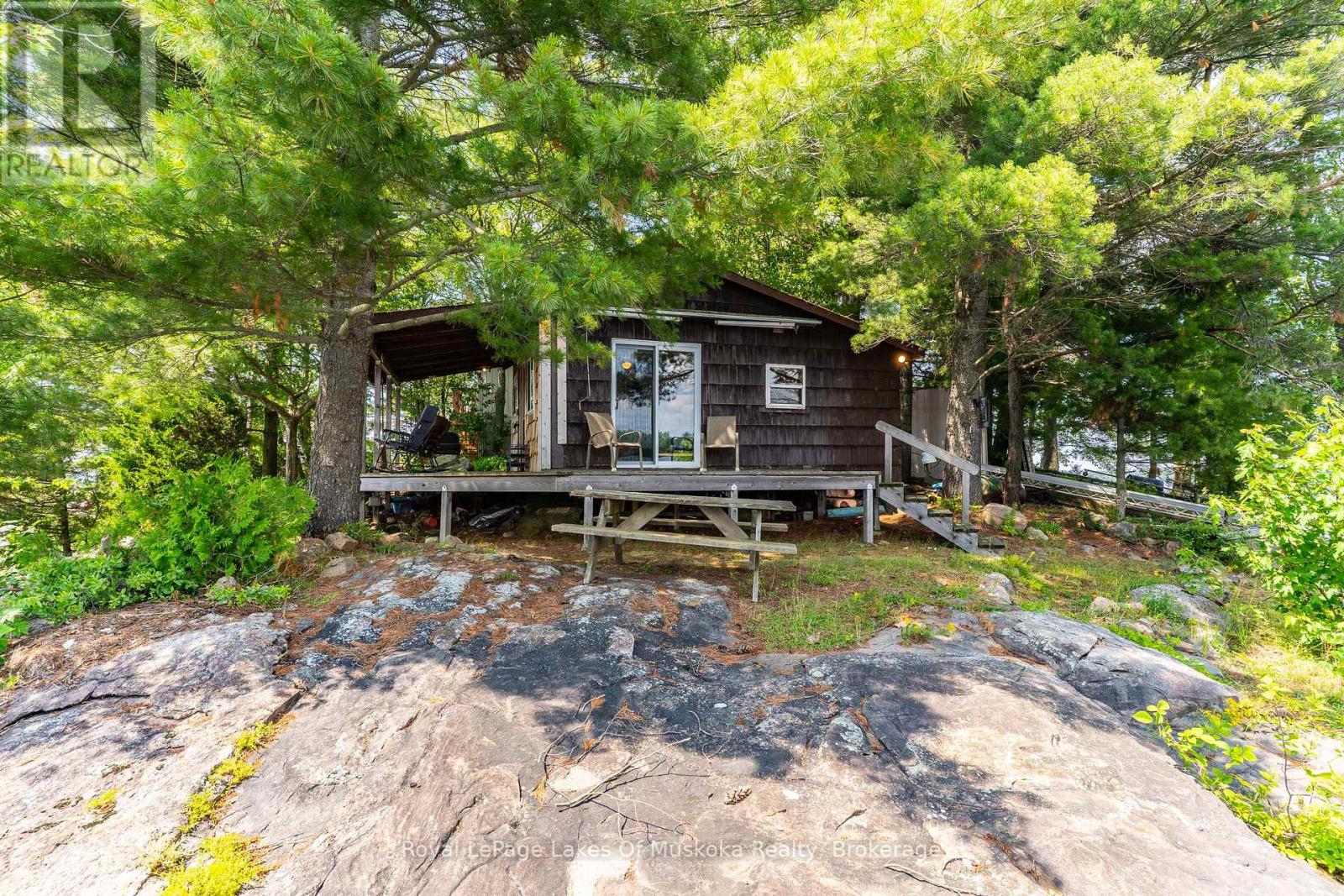 1 Island 2sl Island, Gravenhurst, Ontario P1P 1R1 - Photo 29 - X12918850