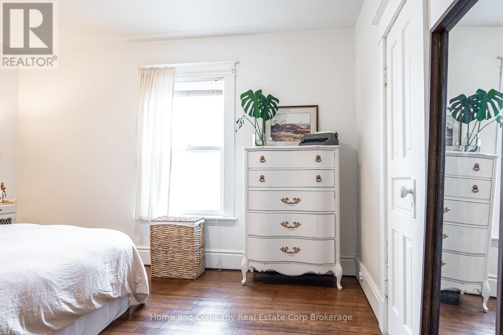 211 Queen Street W, St. Marys, Ontario  N4X 1A2 - Photo 25 - X12918884