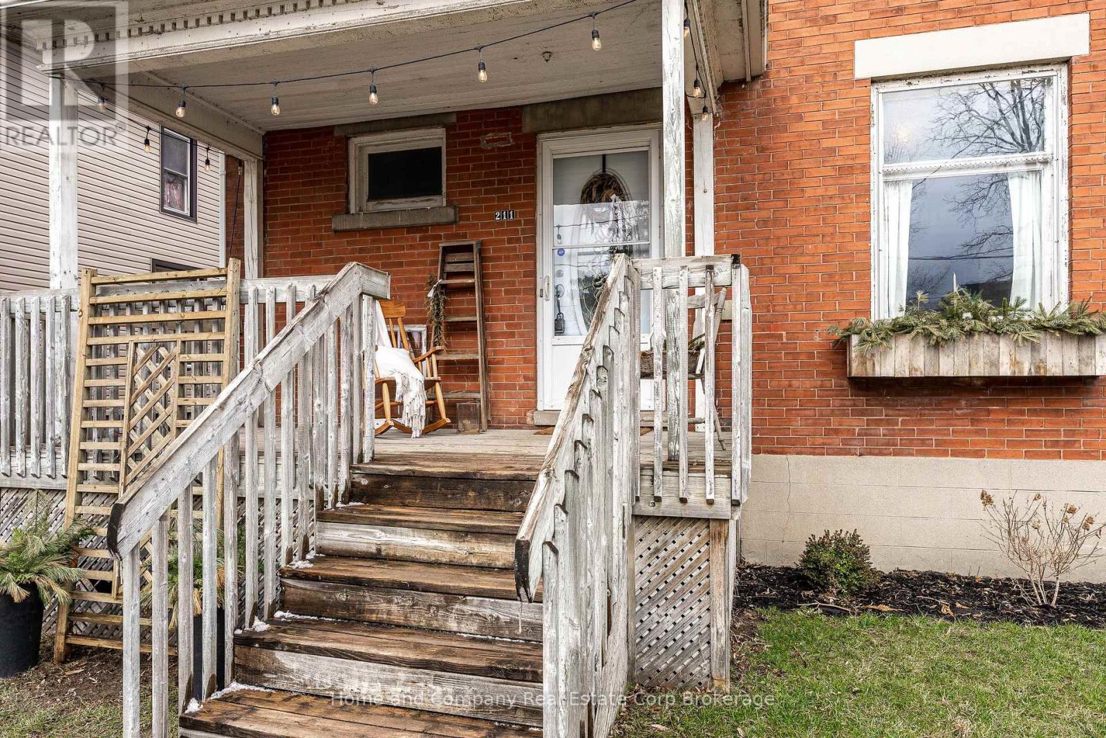 211 Queen Street W, St. Marys, Ontario  N4X 1A2 - Photo 29 - X12918884