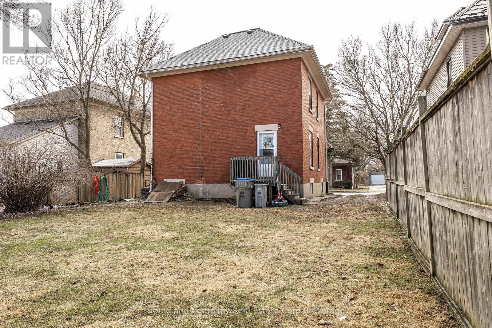 211 Queen Street W, St. Marys, Ontario  N4X 1A2 - Photo 32 - X12918884