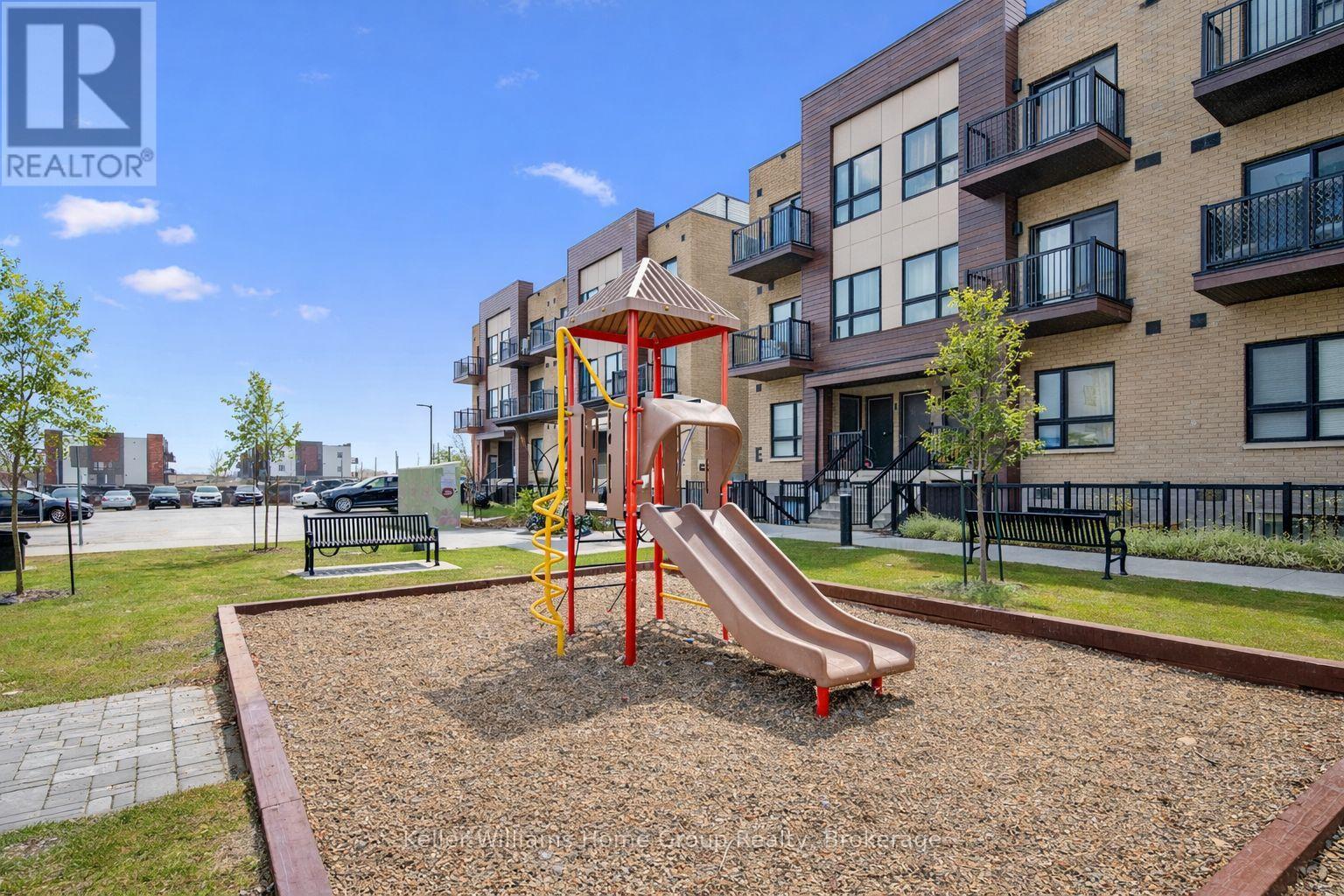 A15 - 10 Palace Street, Kitchener, Ontario N2E 0J3 - Photo 3 - X12918906