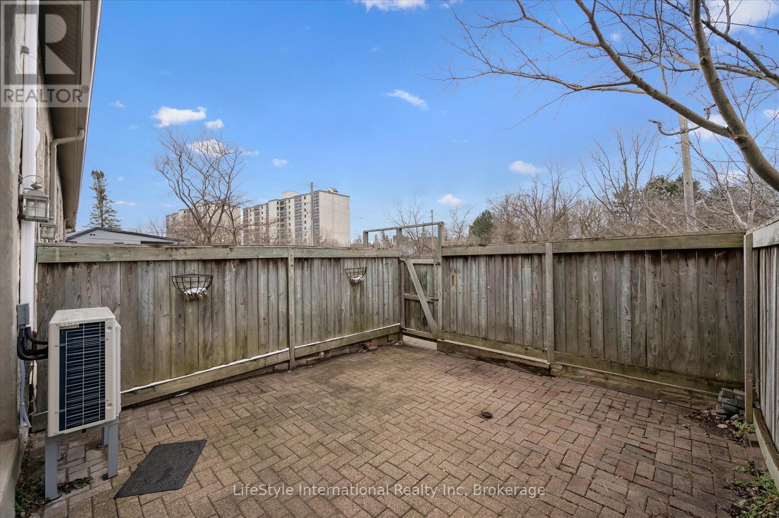 6 - 196 Arthur Street N, Guelph (General Hospital), Ontario  N1E 4V8 - Photo 38 - X12918984