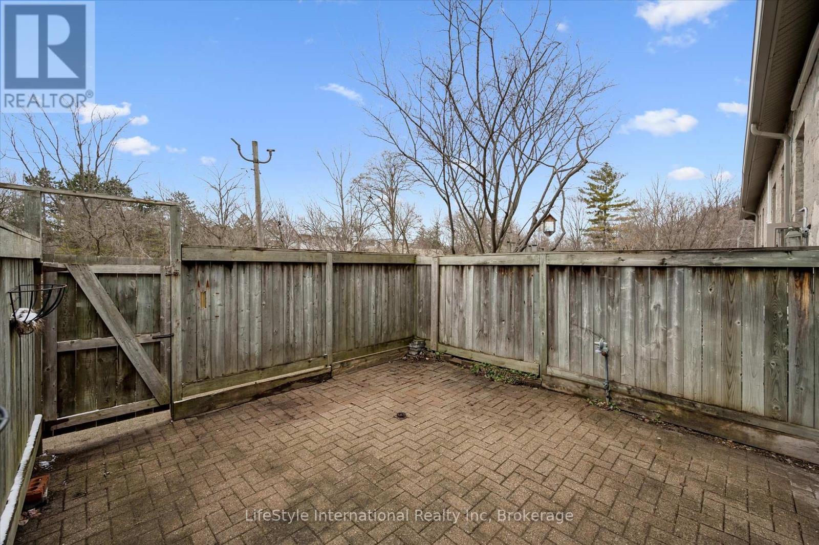 6 - 196 Arthur Street N, Guelph (General Hospital), Ontario  N1E 4V8 - Photo 39 - X12918984