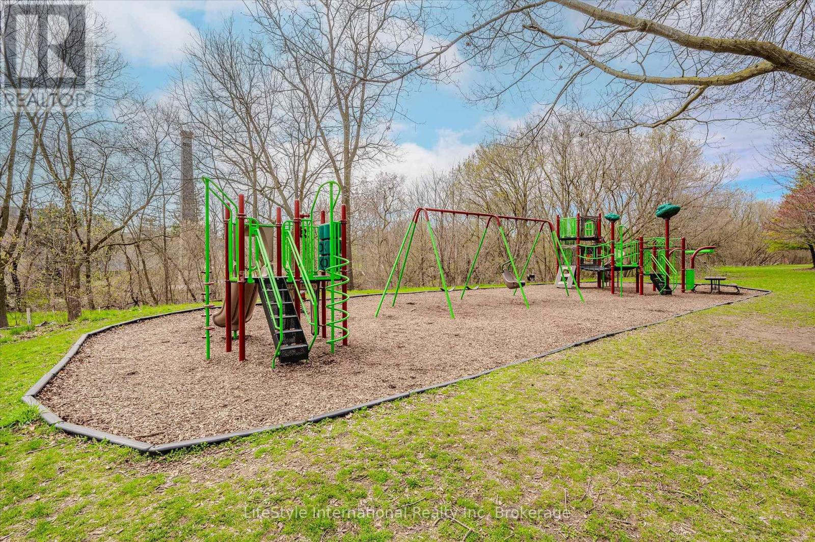 6 - 196 Arthur Street N, Guelph (General Hospital), Ontario  N1E 4V8 - Photo 43 - X12918984