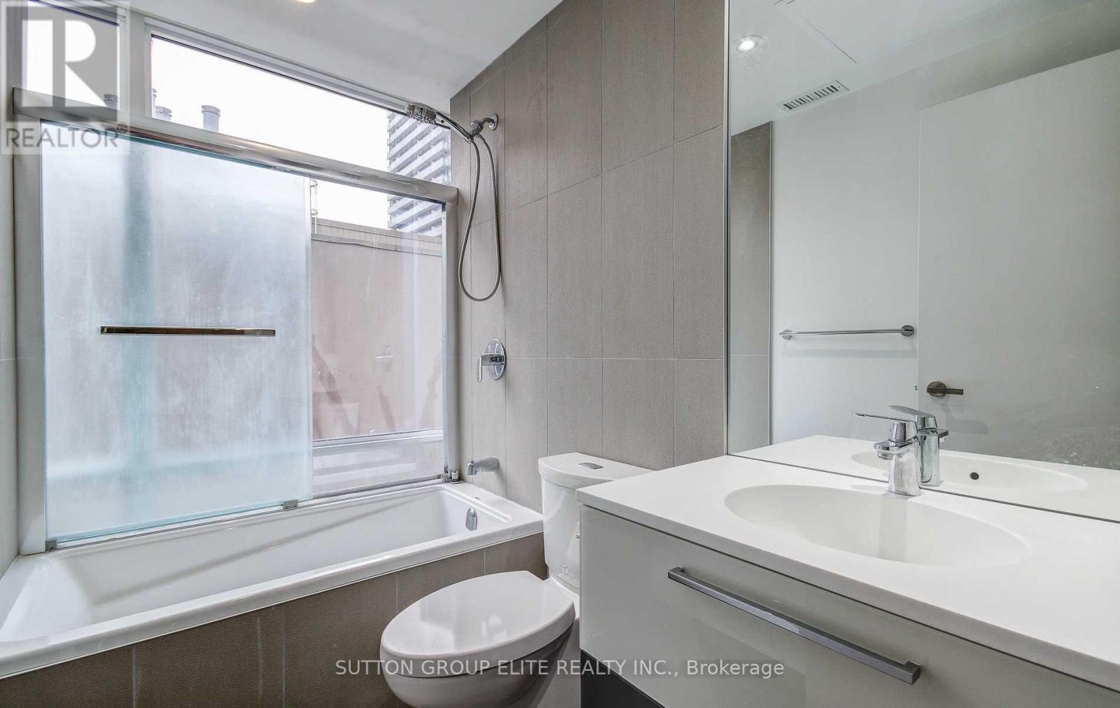 2503 - 15 Grenville Street, Toronto (Bay Street Corridor), Ontario  M4Y 0B9 - Photo 15 - C12918724