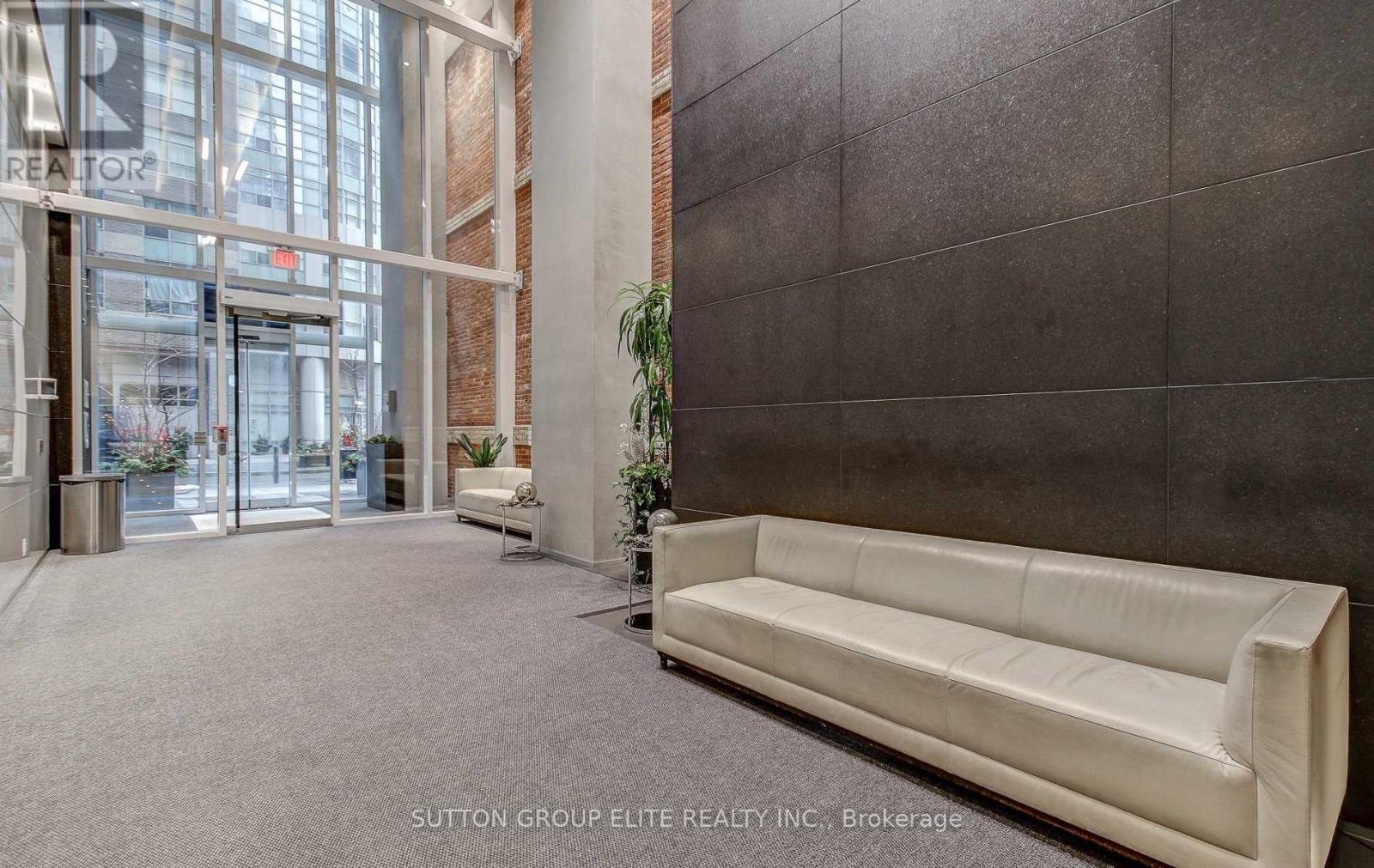 2503 - 15 Grenville Street, Toronto (Bay Street Corridor), Ontario  M4Y 0B9 - Photo 4 - C12918724