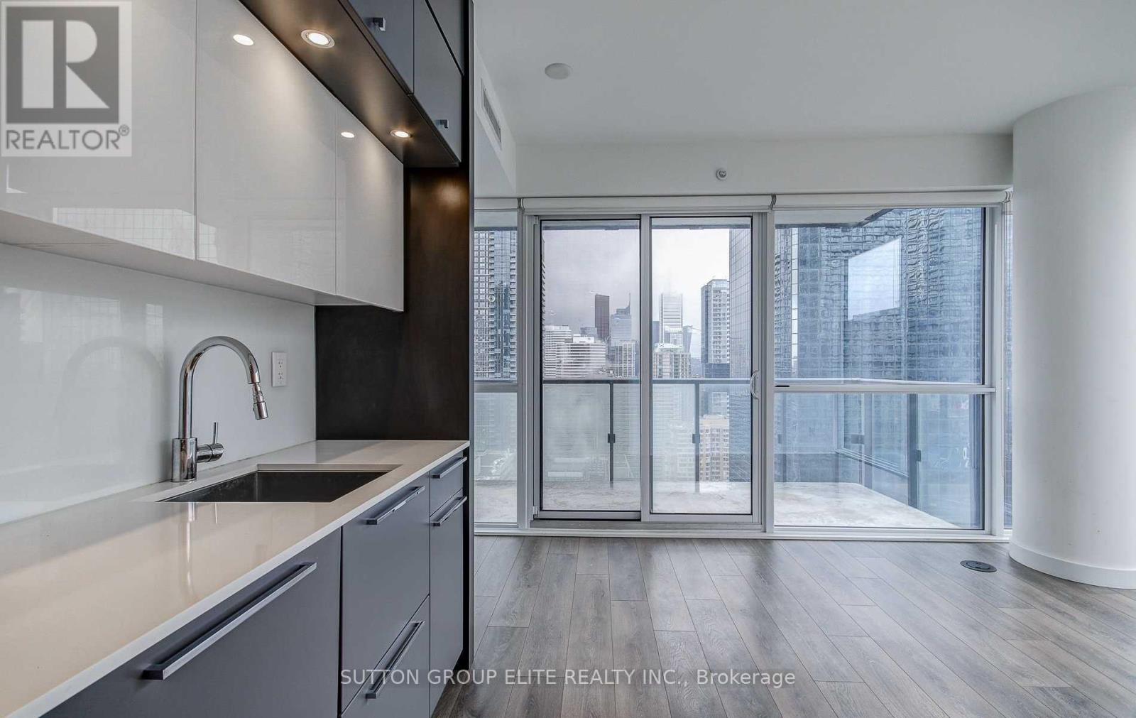 2503 - 15 Grenville Street, Toronto (Bay Street Corridor), Ontario  M4Y 0B9 - Photo 7 - C12918724