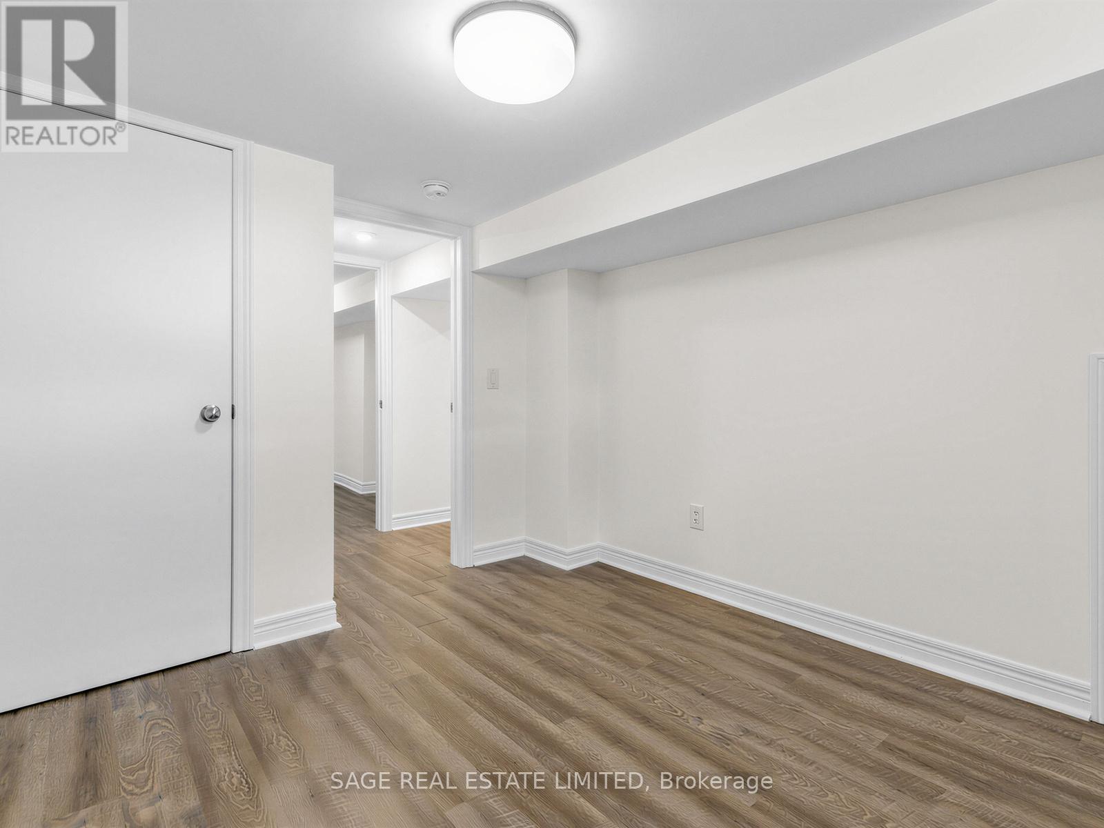 Lower - 321 Lauder Avenue, Toronto (Oakwood Village), Ontario  M6E 3H7 - Photo 21 - C12918730