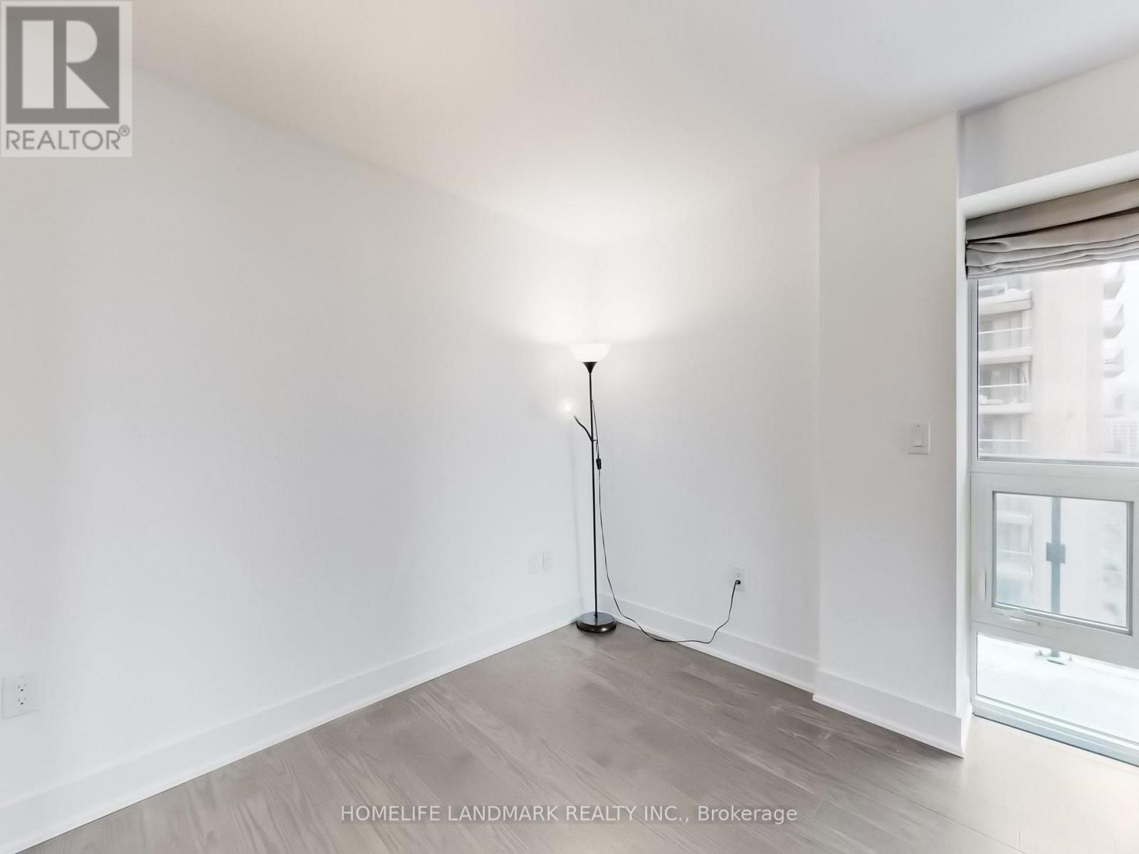 2207 - 955 Bay Street, Toronto, Ontario  M5S 0C6 - Photo 16 - C12918760