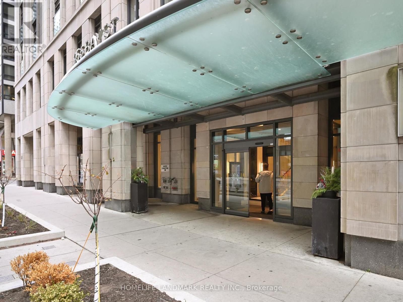 2207 - 955 Bay Street, Toronto, Ontario  M5S 0C6 - Photo 3 - C12918760