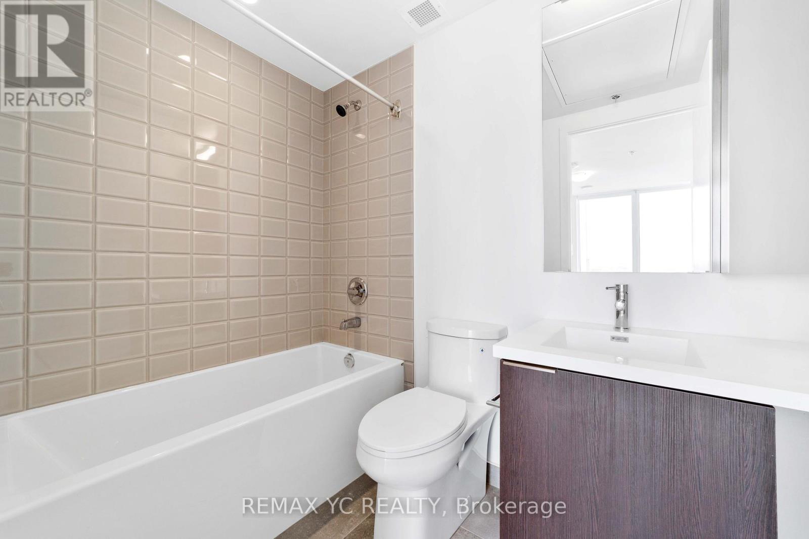 2605 - 203 College Street, Toronto (Kensington-Chinatown), Ontario  M5T 0C8 - Photo 9 - C12918776