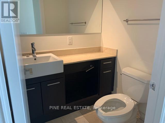 Ph601 - 770 Bay Street, Toronto (Bay Street Corridor), Ontario  M5G 0A6 - Photo 16 - C12918806