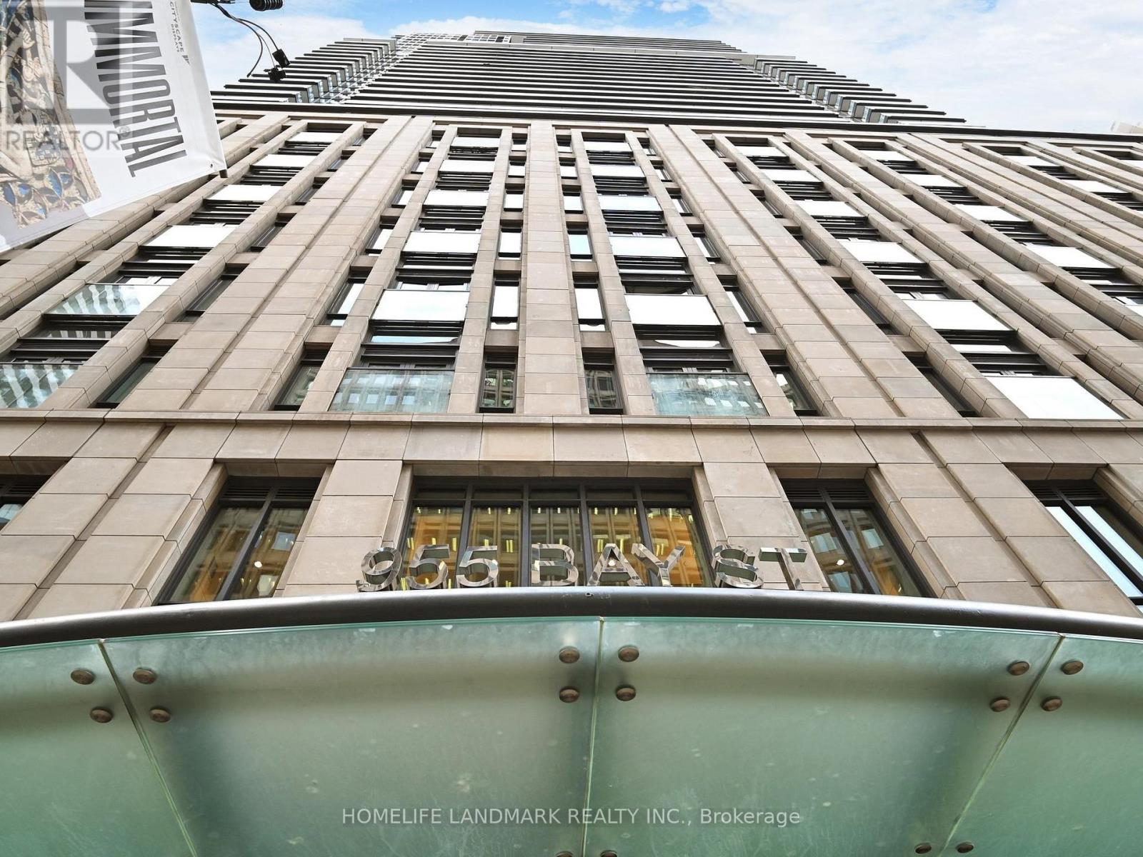 2207 - 955 Bay Street, Toronto, Ontario  M5S 0C6 - Photo 2 - C12918836