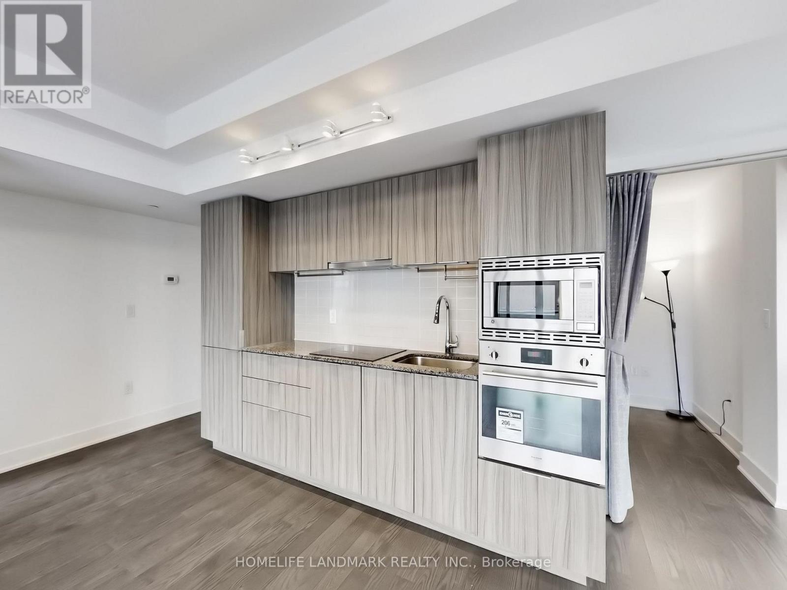 2207 - 955 Bay Street, Toronto, Ontario  M5S 0C6 - Photo 8 - C12918836