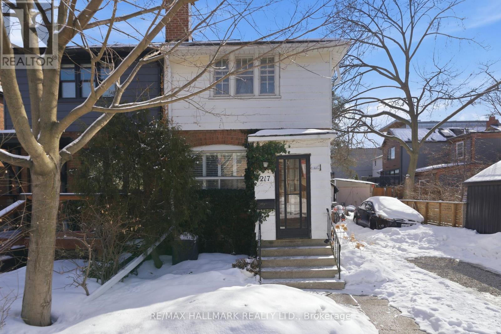 217 Snowdon Avenue, Toronto, Ontario  M4N 2B4 - Photo 3 - C12918856