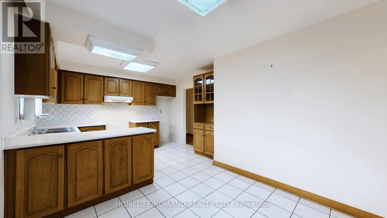 43 Warfield Drive, Toronto (Pleasant View), Ontario  M2J 3S4 - Photo 10 - C12918868