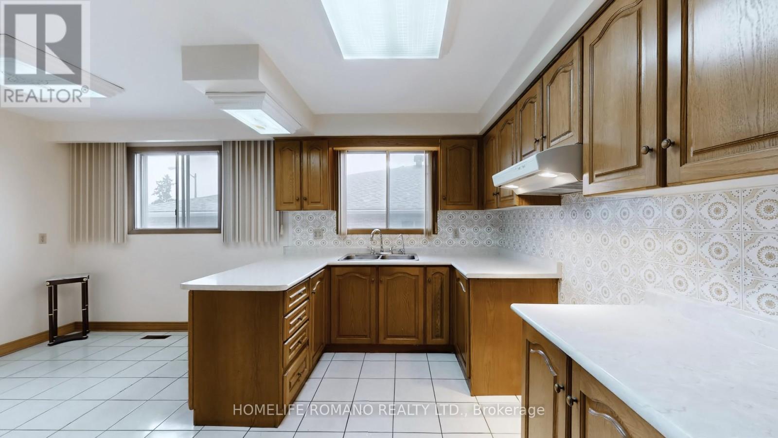 43 Warfield Drive, Toronto (Pleasant View), Ontario  M2J 3S4 - Photo 12 - C12918868