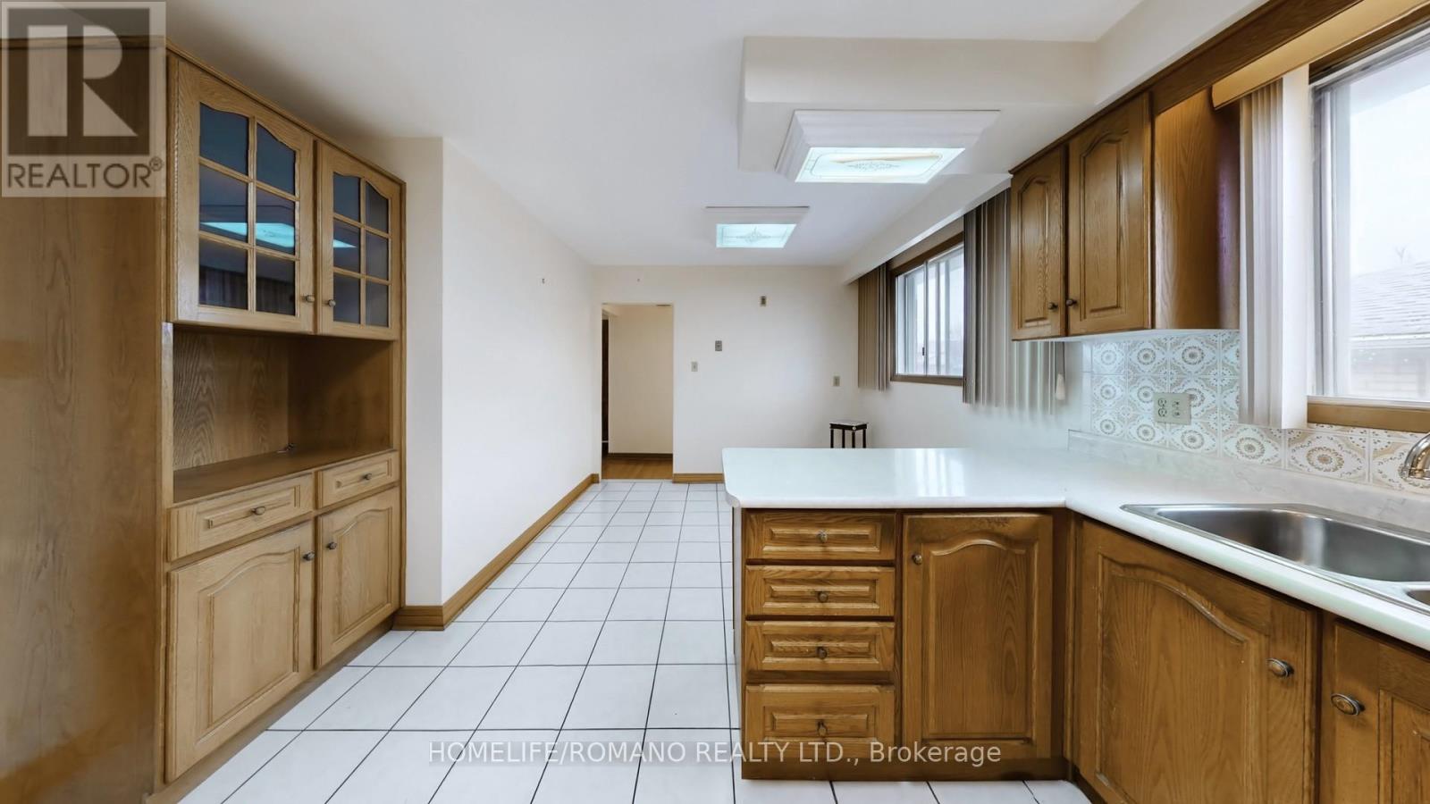 43 Warfield Drive, Toronto (Pleasant View), Ontario  M2J 3S4 - Photo 14 - C12918868