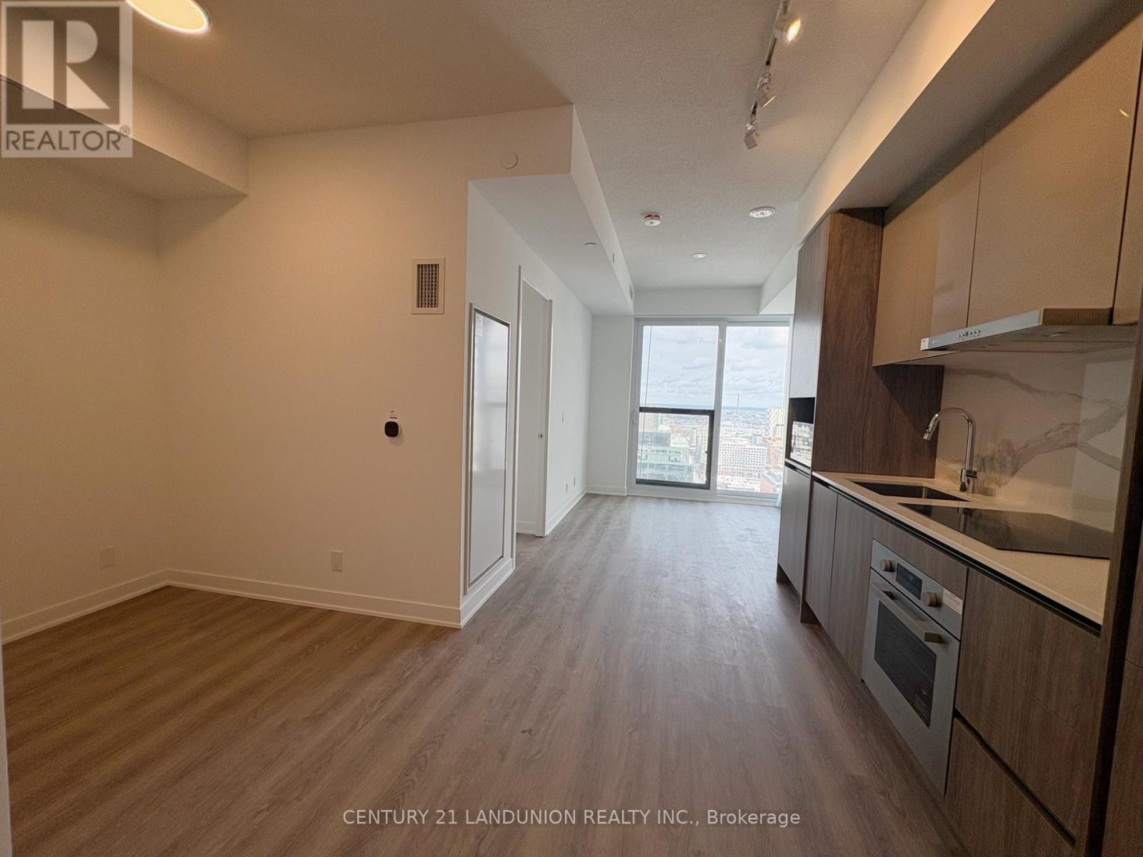 3505 180 Front Street E, Toronto (Moss Park), Ontario  M5A 0A9 - Photo 2 - C12918942