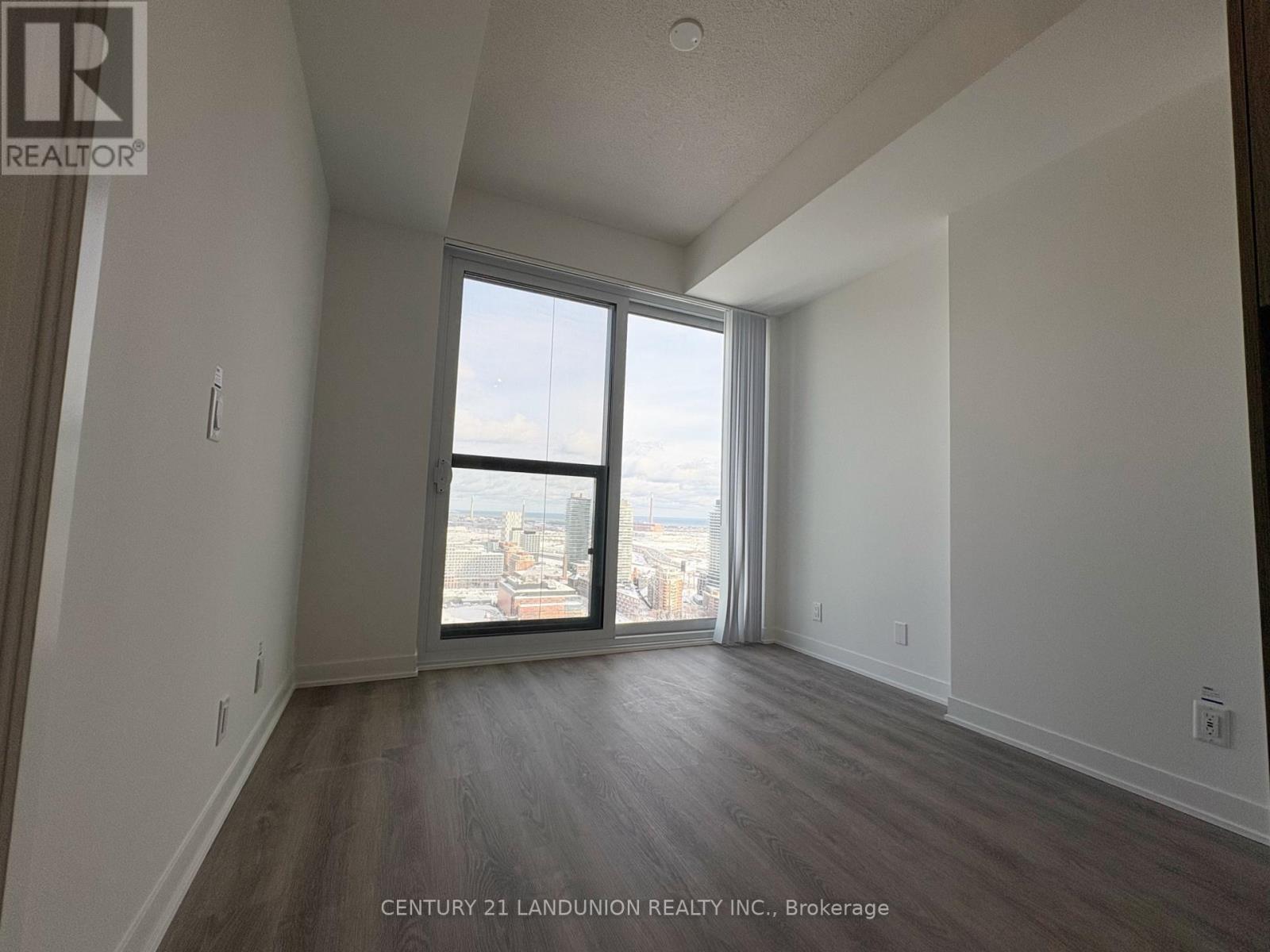 3505 180 Front Street E, Toronto (Moss Park), Ontario  M5A 0A9 - Photo 4 - C12918942