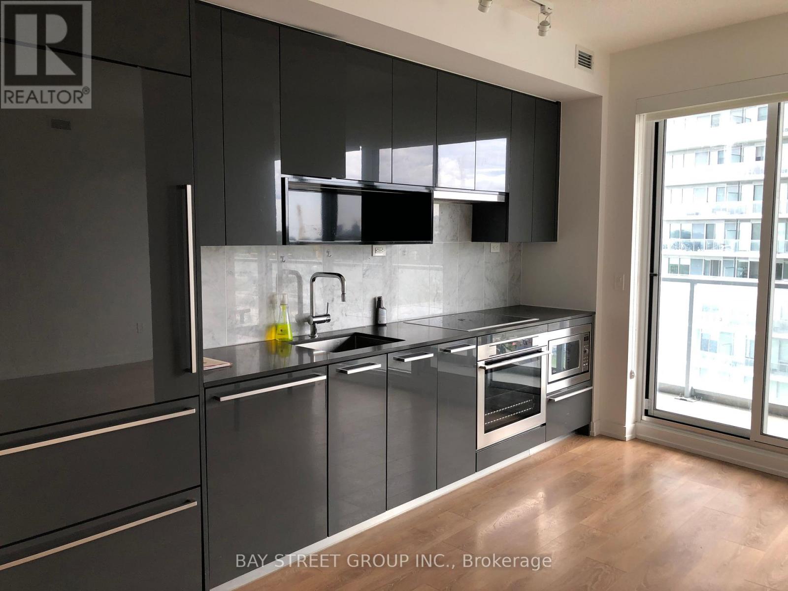 1206 - 117 Mcmahon Drive, Toronto, Ontario  M2K 0E4 - Photo 4 - C12918986