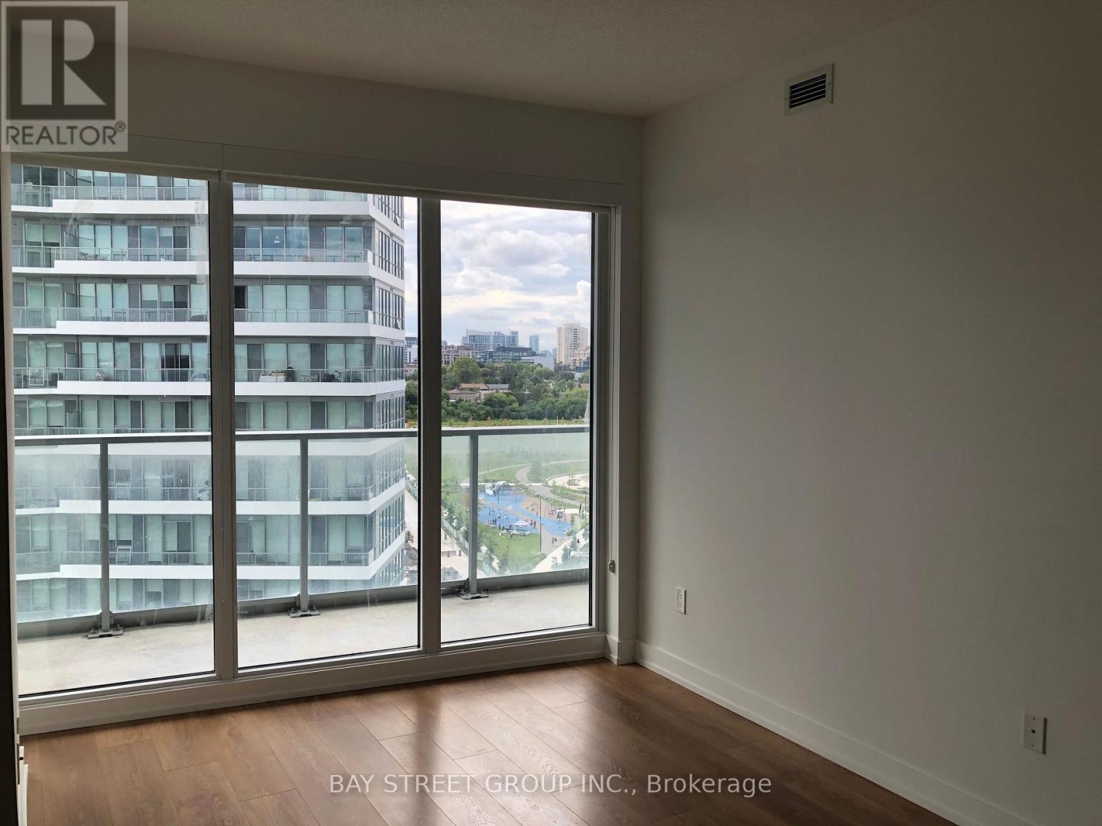 1206 - 117 Mcmahon Drive, Toronto, Ontario  M2K 0E4 - Photo 6 - C12918986