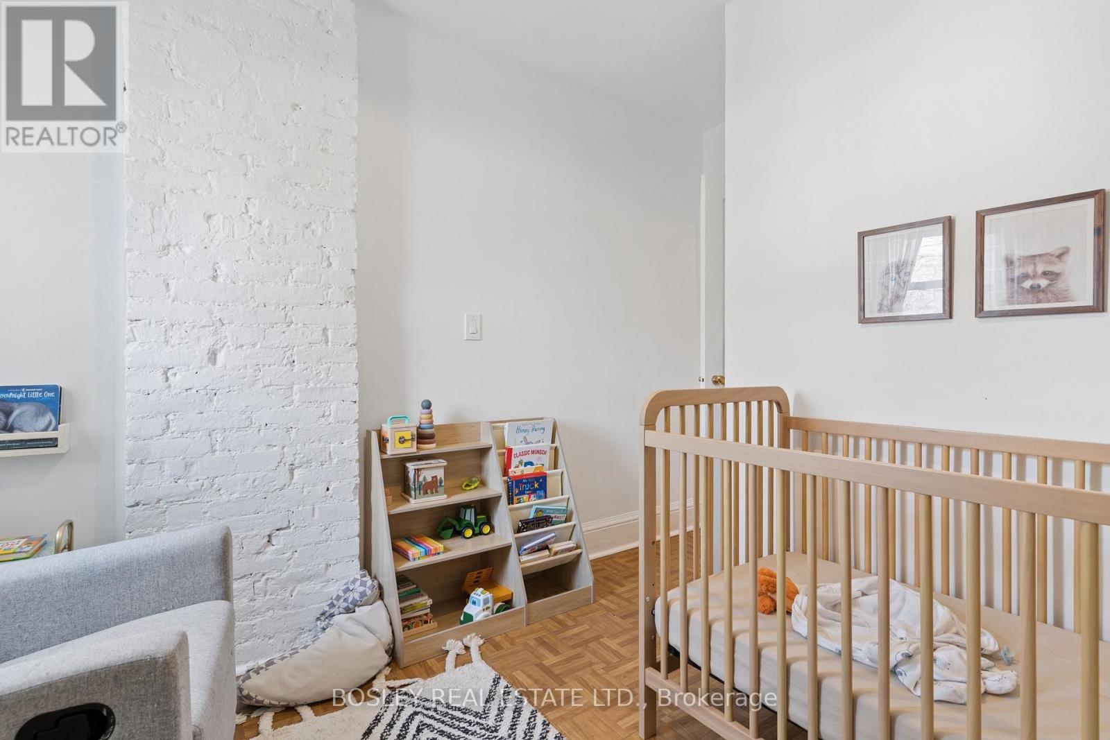 725 Manning Avenue, Toronto, Ontario  M6G 2W5 - Photo 14 - C12919034