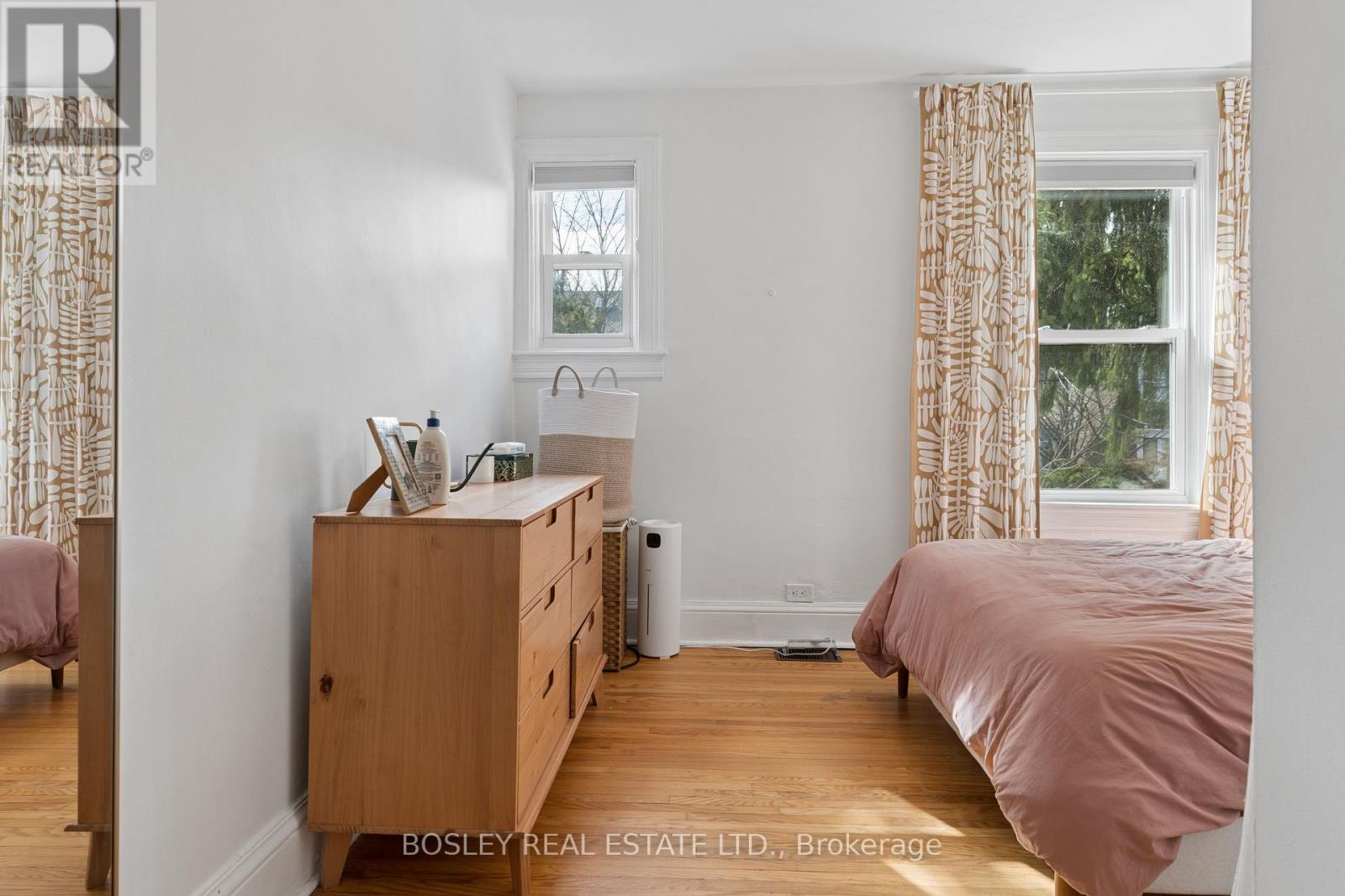 725 Manning Avenue, Toronto, Ontario  M6G 2W5 - Photo 18 - C12919034