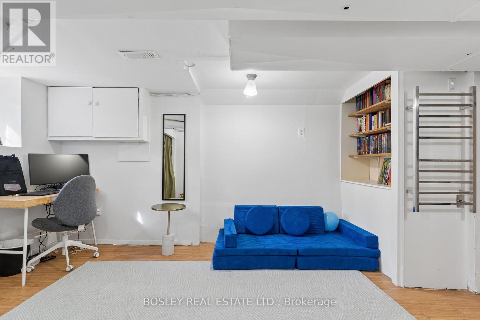 725 Manning Avenue, Toronto, Ontario  M6G 2W5 - Photo 22 - C12919034