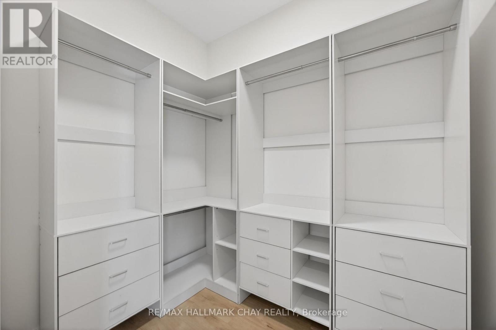 28 Rose Avenue, Orillia, Ontario  L3V 6B4 - Photo 20 - S12891102