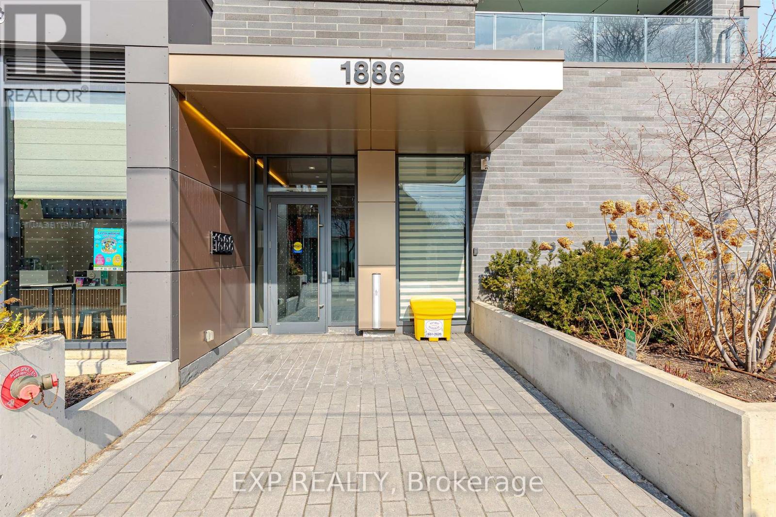 403 - 1888 Queen Street E, Toronto, Ontario  M4L 1H3 - Photo 4 - E12918726