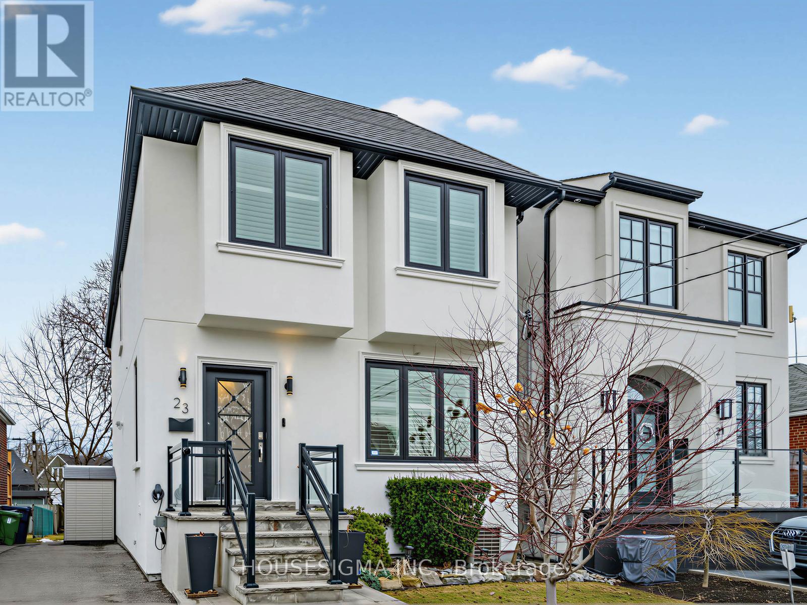 23 Tiago Avenue, Toronto, Ontario  M4B 1Z9 - Photo 3 - E12918728