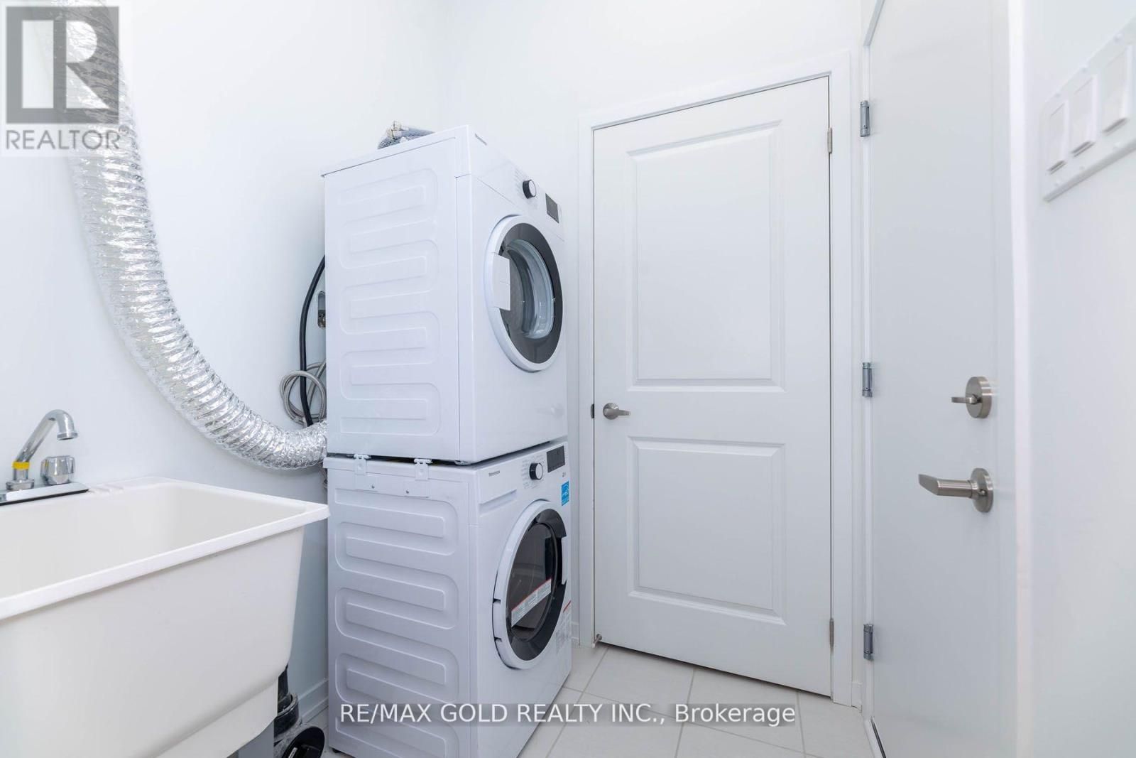 217 Monarch Avenue, Ajax (South West), Ontario  L1S 7M3 - Photo 11 - E12918744