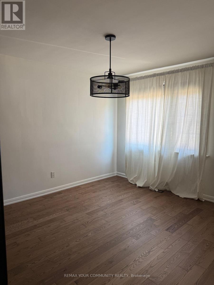 Main - 20 Bonny Lynn Court, Toronto (Ionview), Ontario  M1K 3A4 - Photo 11 - E12918766