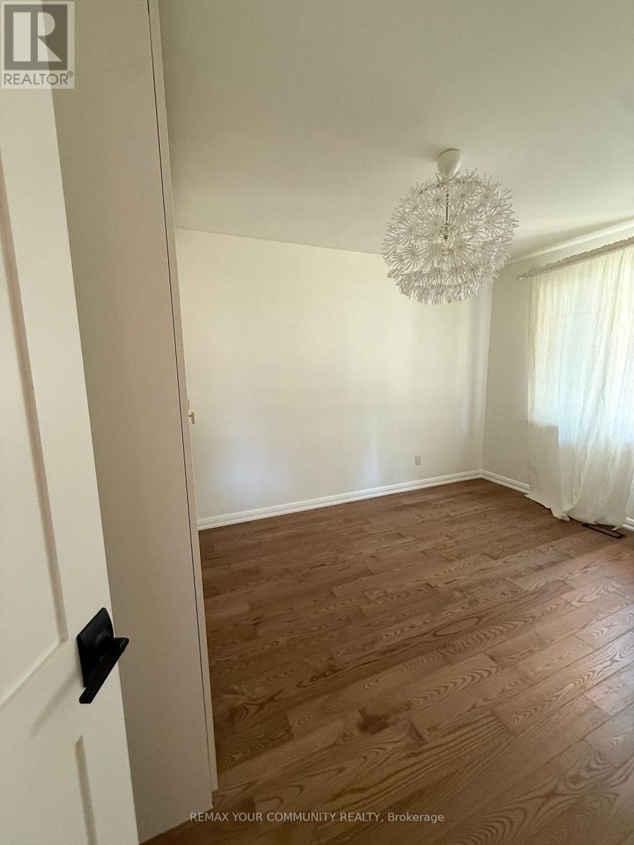 Main - 20 Bonny Lynn Court, Toronto (Ionview), Ontario  M1K 3A4 - Photo 12 - E12918766