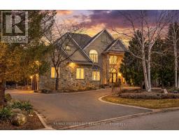 15 PALOMINO DRIVE, Hamilton, Ontario