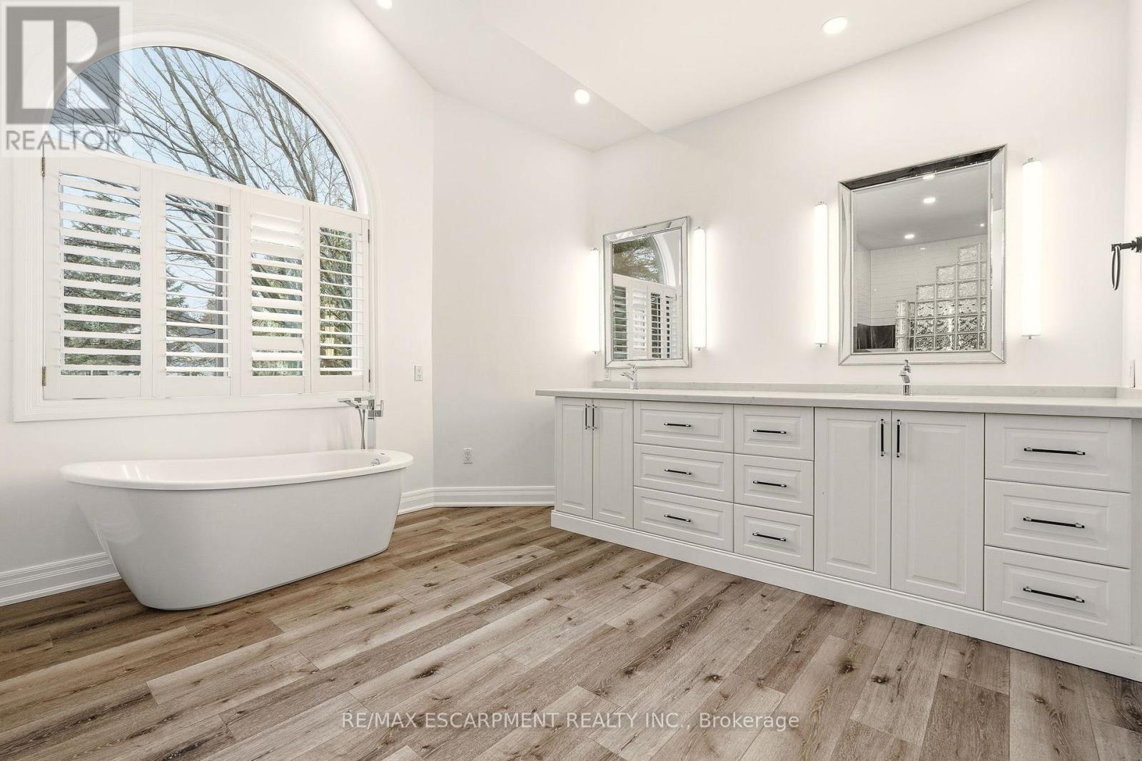 15 Palomino Drive, Hamilton, Ontario  L0R 1H3 - Photo 20 - X12871666